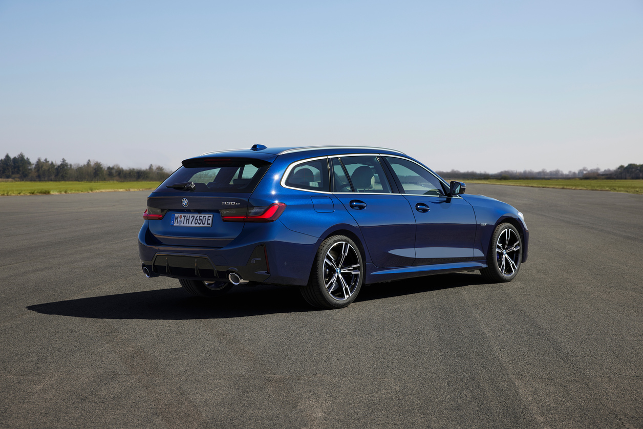 BMW 3 Series Touring Plug-in Hybrid