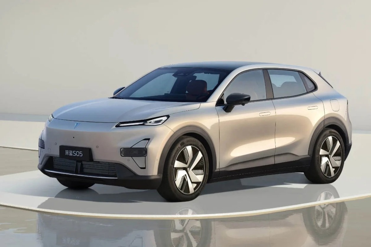 Changan Deepal S05   Electric