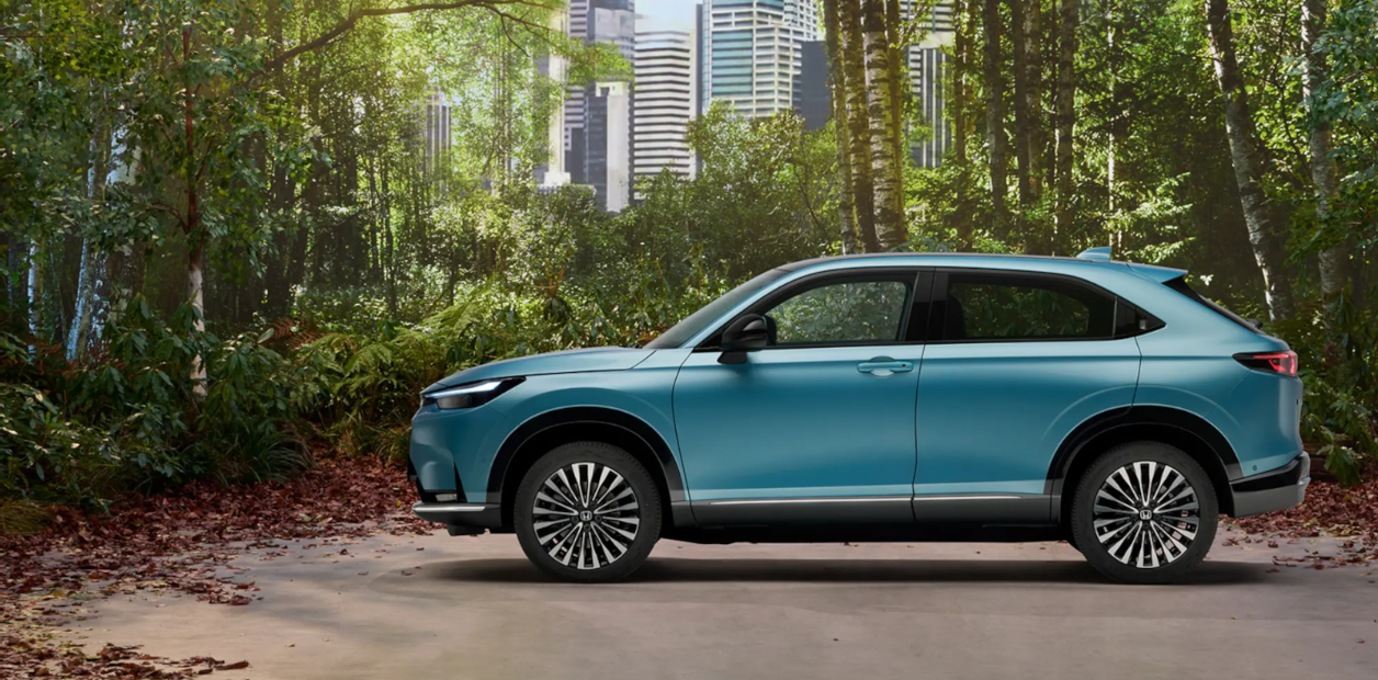 Honda e:Ny1   Electric