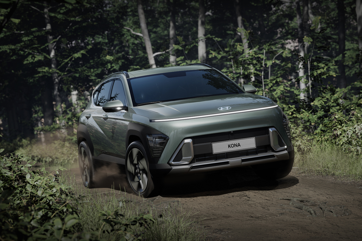 Hyundai KONA   Self-Charging Hybrid