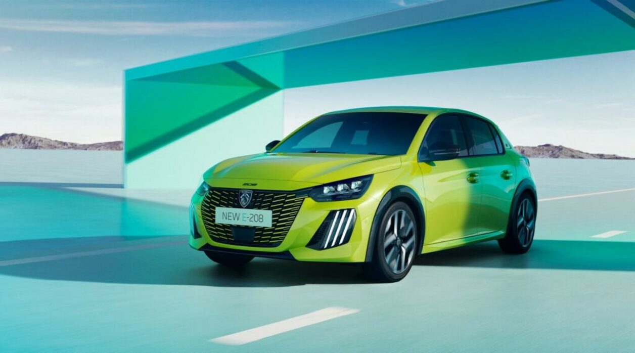 Peugeot 208   Mild Hybrid