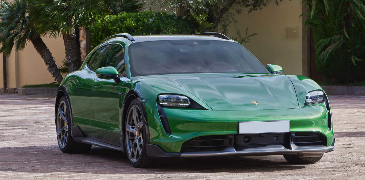 Porsche Taycan Cross Turismo Electric