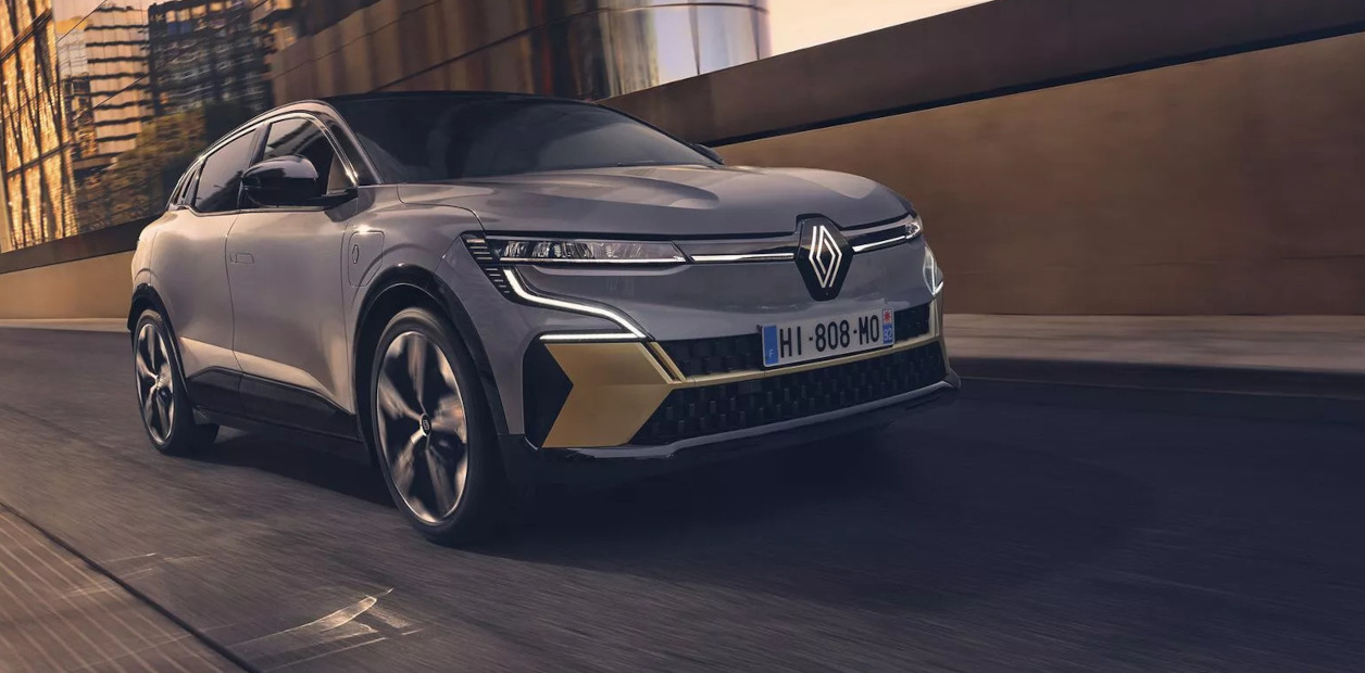 Renault Megane E-tech   Electric